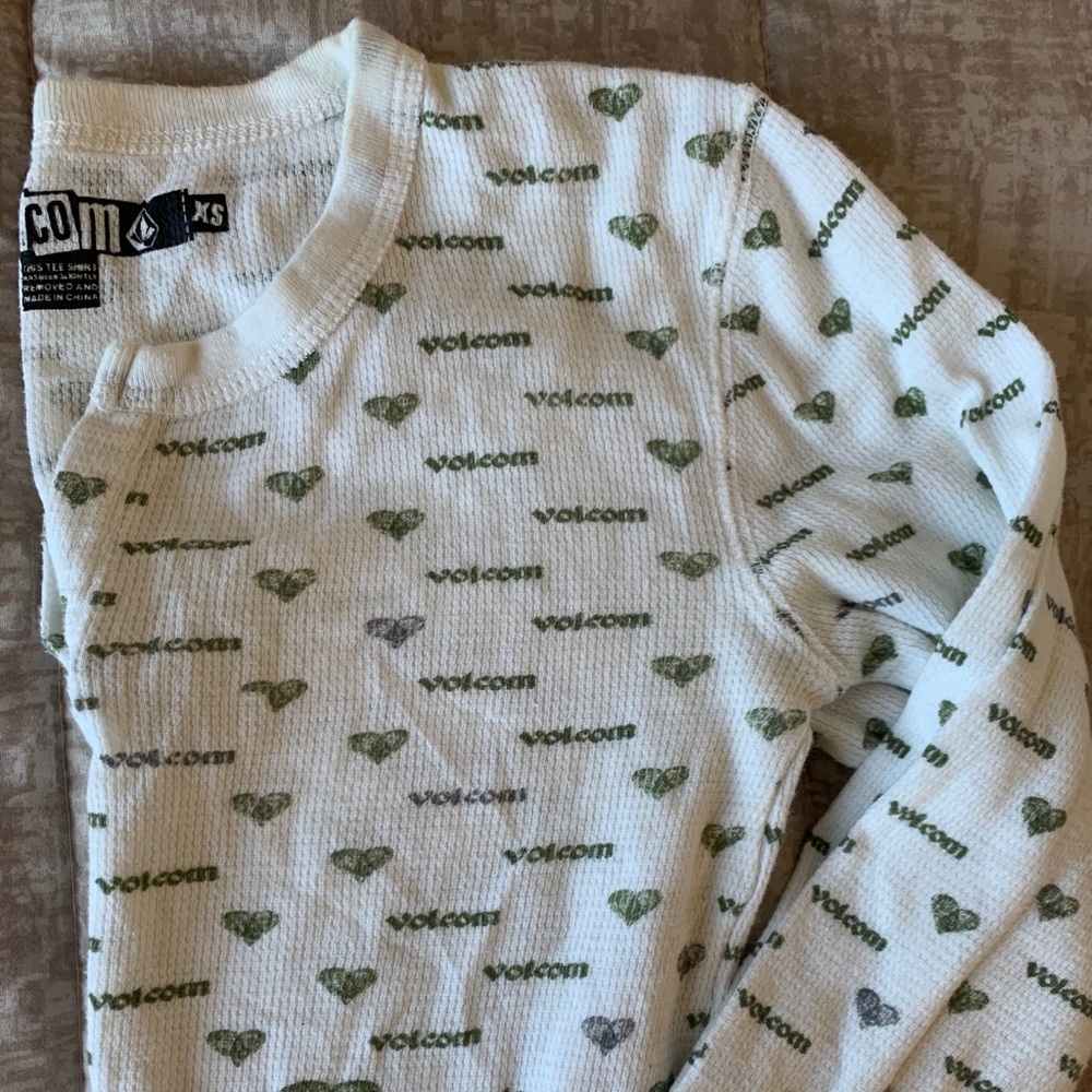 Volcom Long Sleeve Women’s